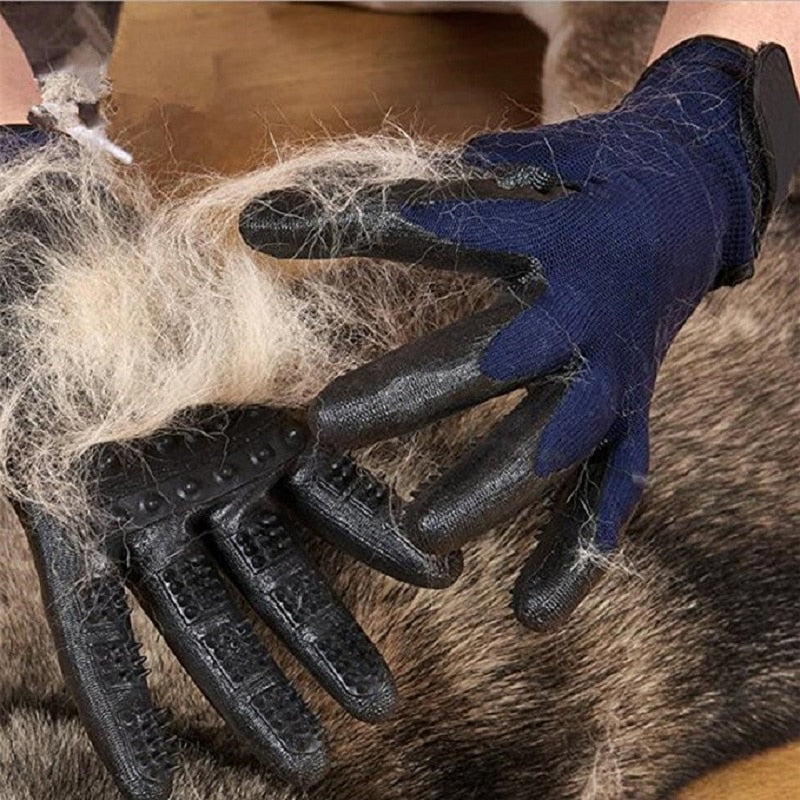 SoftTouch™ Pet Grooming Gloves For Cats, Dogs & Horses - Pets R Kings